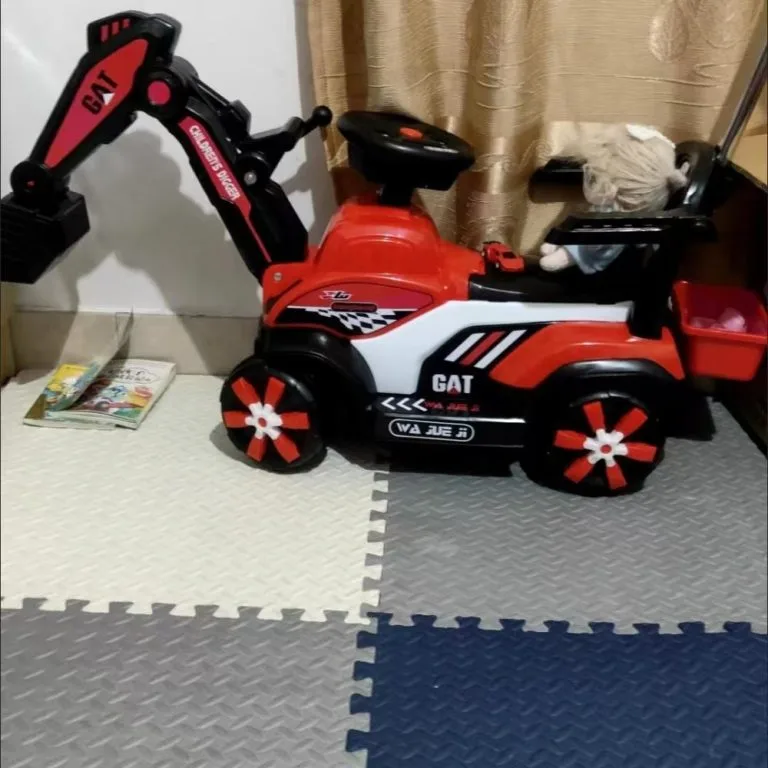 Mainan Jengkaut Elektrik Sit & Ride untuk Kanak-Kanak 1-5 Tahun dengan Lengan Gali