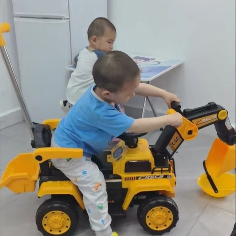 Large Electric Excavator Toy for Kids Rechargeable Construction Digger Truck Engineering Vehicle Jengkaut Elektrik