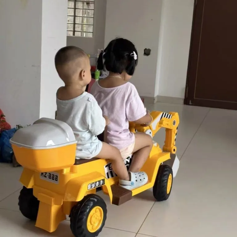 2-Seat Kids Excavator Toy Car Electric Remote Control Digger Construction Vehicle Kereta Mainan Penggali Elektrik