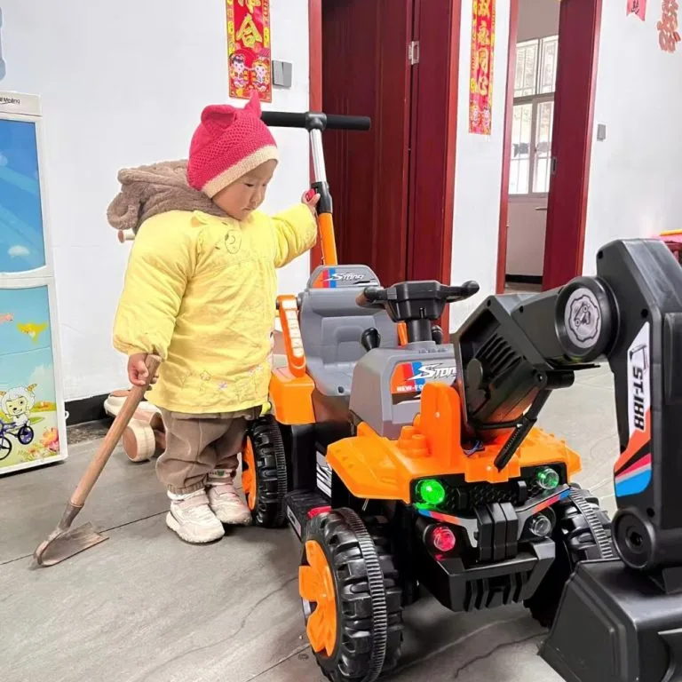 Remote Control Electric Kids Excavator Toy Dual Motor Large Rechargeable Digger Car for Boys Pengorek Elektrik
