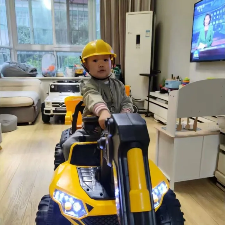 Remote Control Extra Large Kids Ride On Excavator Toy Off Road Beach 12V Dual Motor Vehicle Pengorek Elektrik