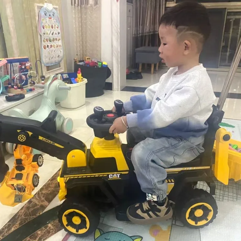 Remote Control Extra Large Electric Kids Ride On Excavator Sliding Toy Car Kereta Mainan Penggali Elektrik 4 Roda