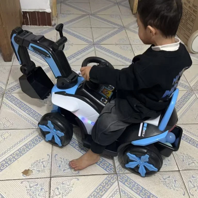 Ride On Kids Excavator Toy Rechargeable Engineering Digger Vehicle For Boys Jengkaut Elektrik