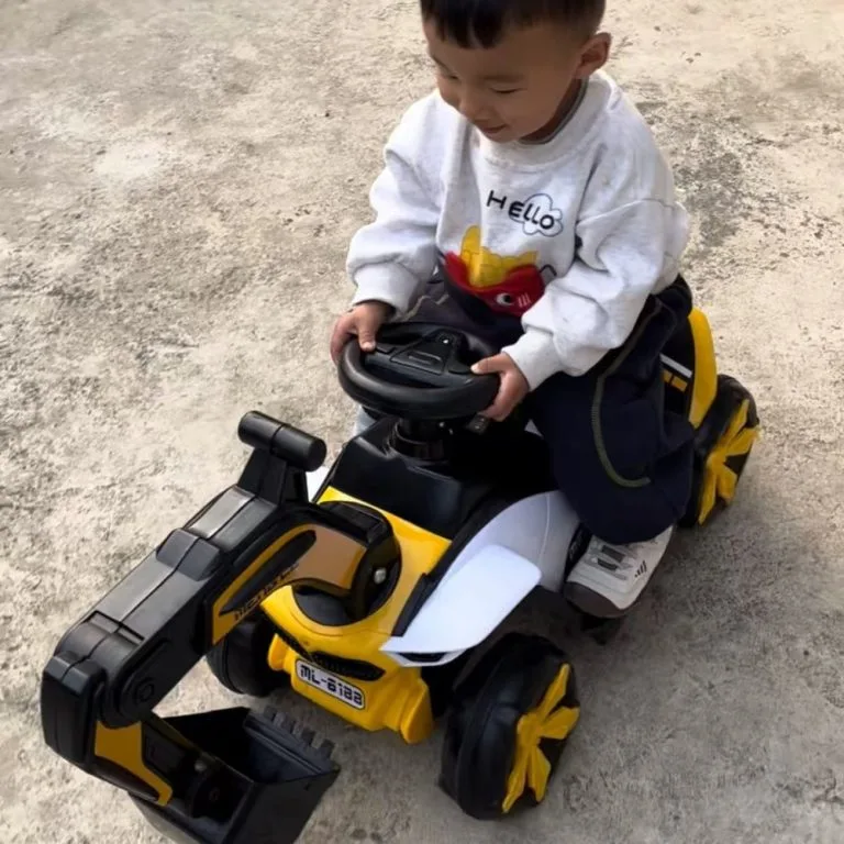 Ride On Kids Excavator Toy Rechargeable Engineering Digger Vehicle For Boys Jengkaut Elektrik